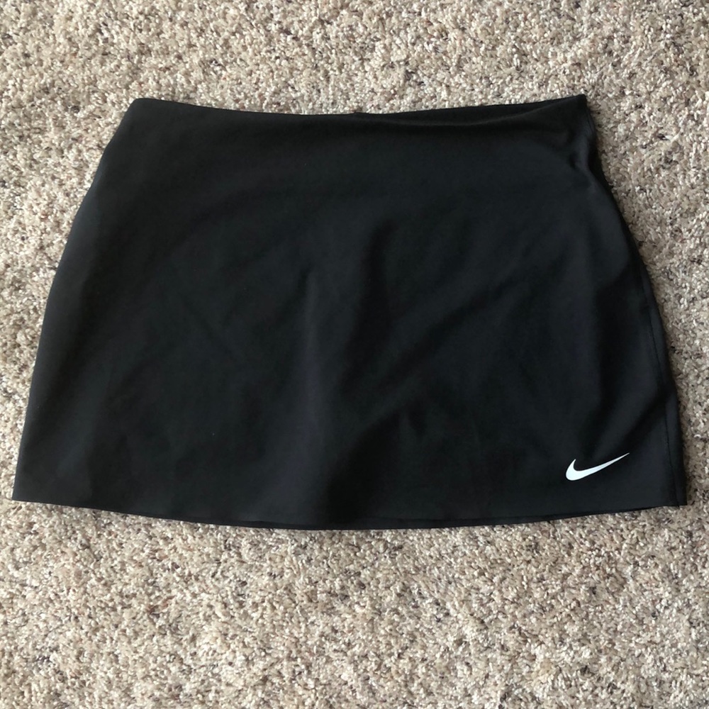 **SOLD**Nike Dry-fit Skort